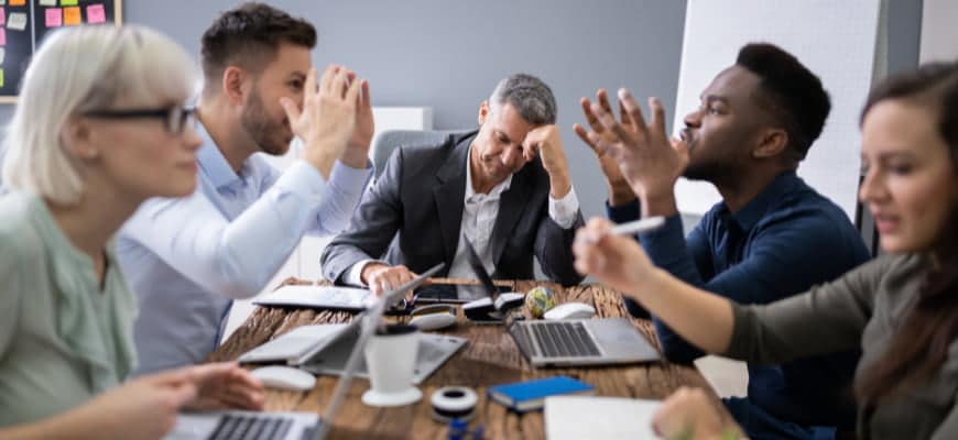 Comment mieux gérer les conflits au travail ?
